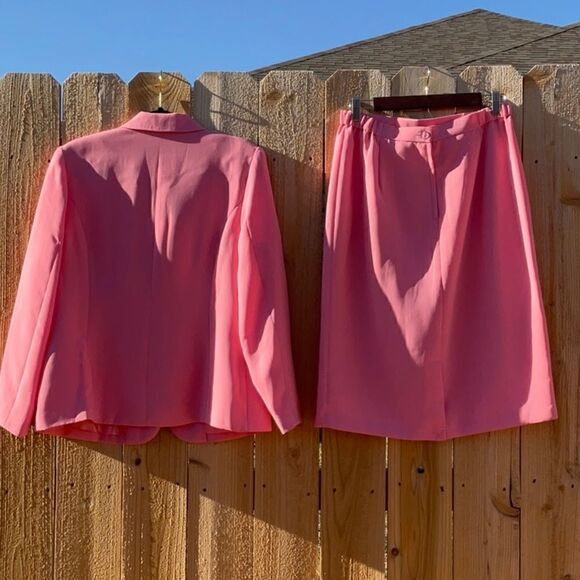 🔥 Take 50% OFF- Signature Collection 2pcs Women's Skirt Suit, Size-12P - Picture 10 of 16